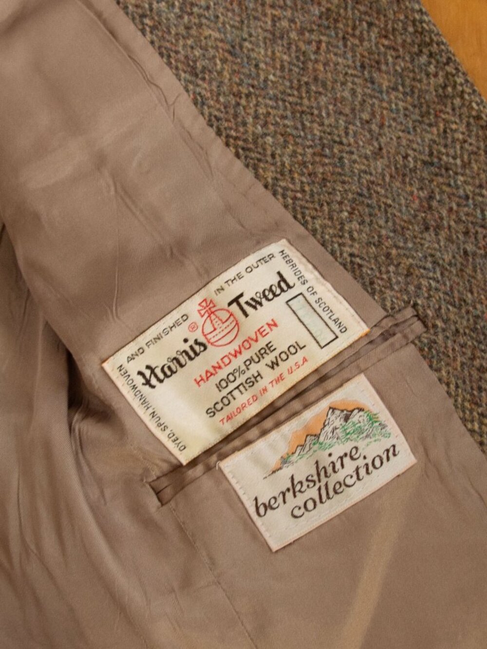 Light Academia Vintage Scottish Tweed Blazer - Harris Wool - Picture 6 of 10